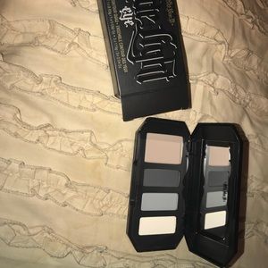 Kay Von D Shade and Light Eye Smoke